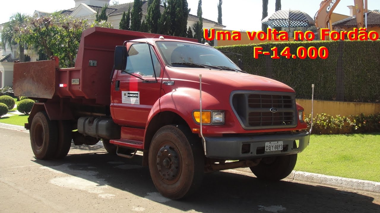 Uma volta com o Fordão F-14000