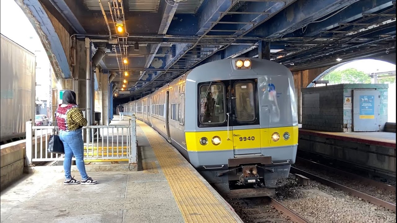 MTA Long Island RailRoad: AM Rush Hour Trains @ East New York (M3, M7, M9)