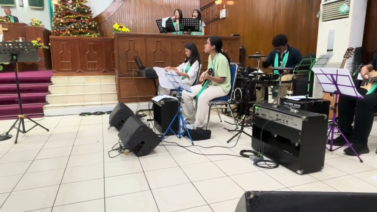 KK 583 : 1 - 4 “YESUS MENGINGINKAN DAKU” (Band duA Rumah Musik GKJ Eben-Haezer)
