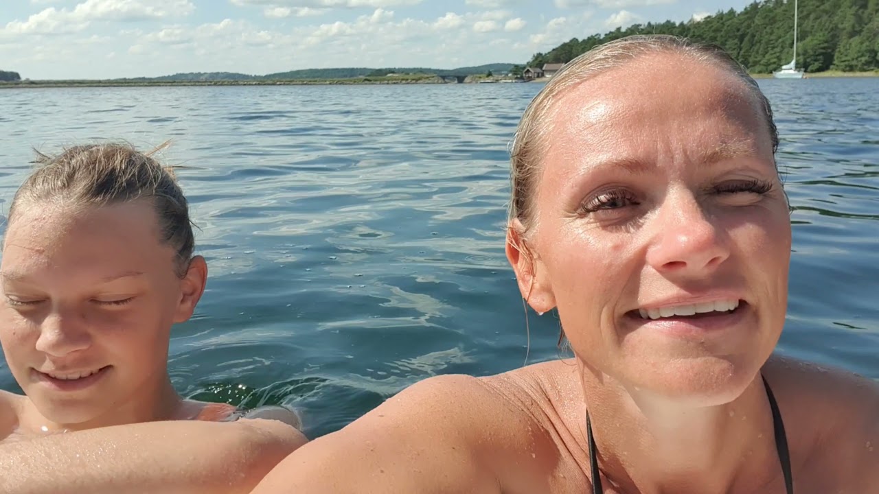 Sommerferie del 1, Smøgens kanaler og rib kjøring