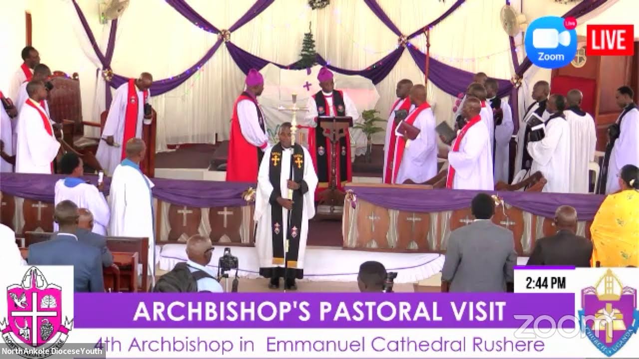 CROWNING THE ARCHBISHOP'S PASTORAL  VISIT
