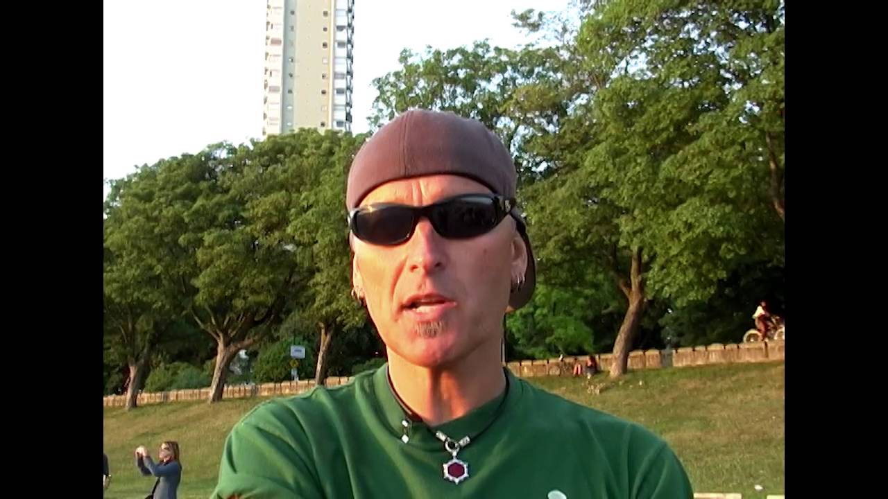 Trailer for upcoming film MTL HC - Montreal Hardcore