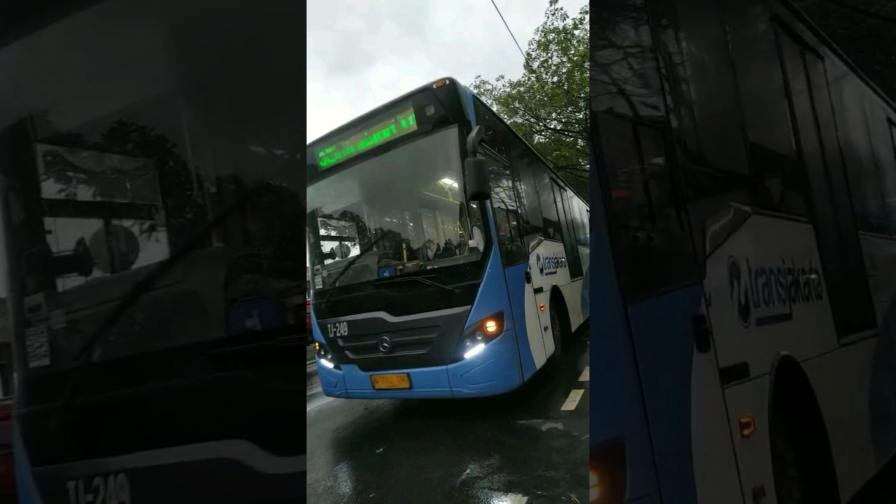 naik transjakarta aja, #bus #transjakarta #travelvlog #busmania #busmalam #2023