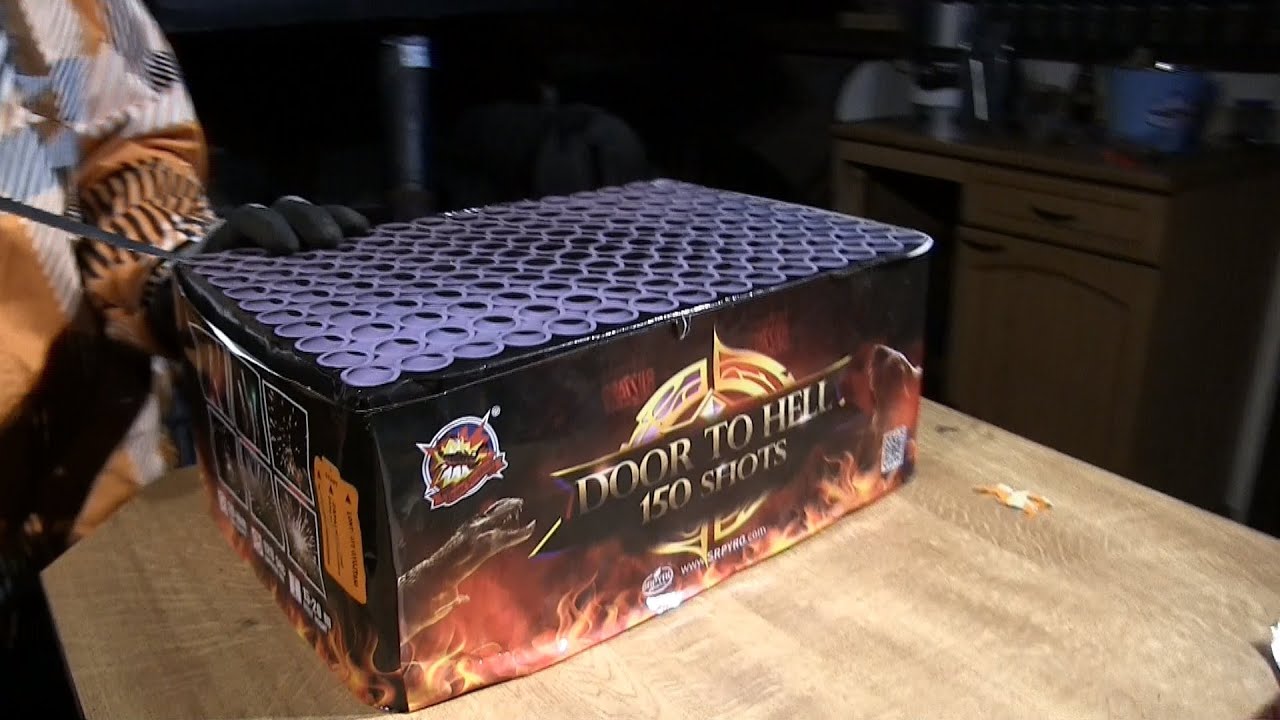 SR Pyro Door to Hell 150's uusivuosi 22 - 23