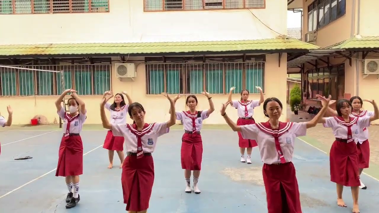 Flying High - Tari Dayak Kreasi (Don Bosco Banjarmasin)