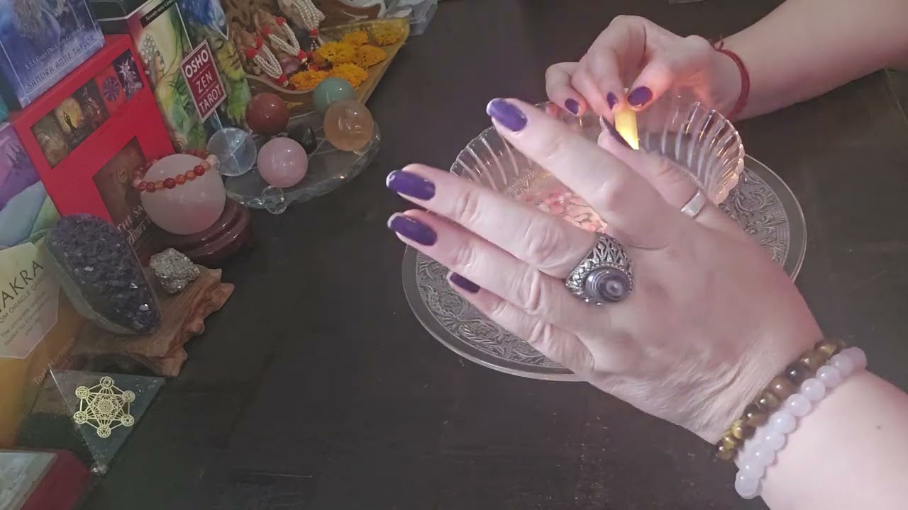 Candle wax reading 💖 confused  hai aapke partner 💯current situation ❤️feelings 🌈timeless ✨️ 