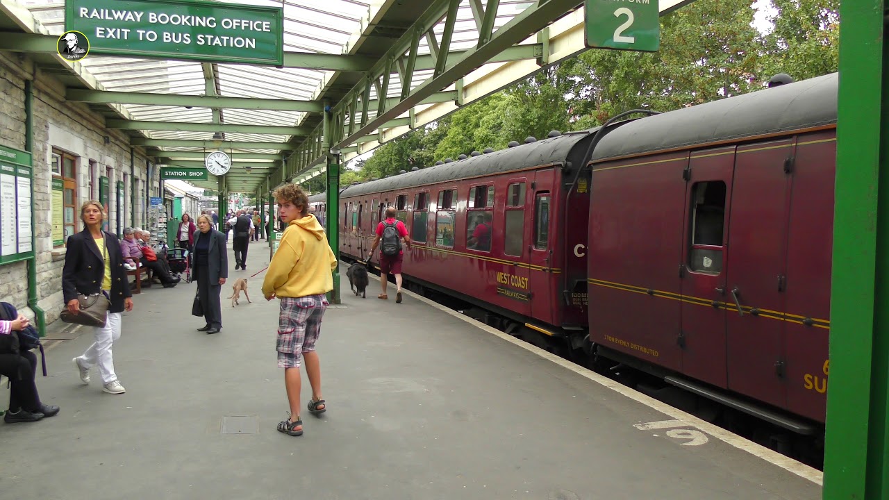 Sream Gala with A 4   south africa class 60009in Swanage 13 9 2018