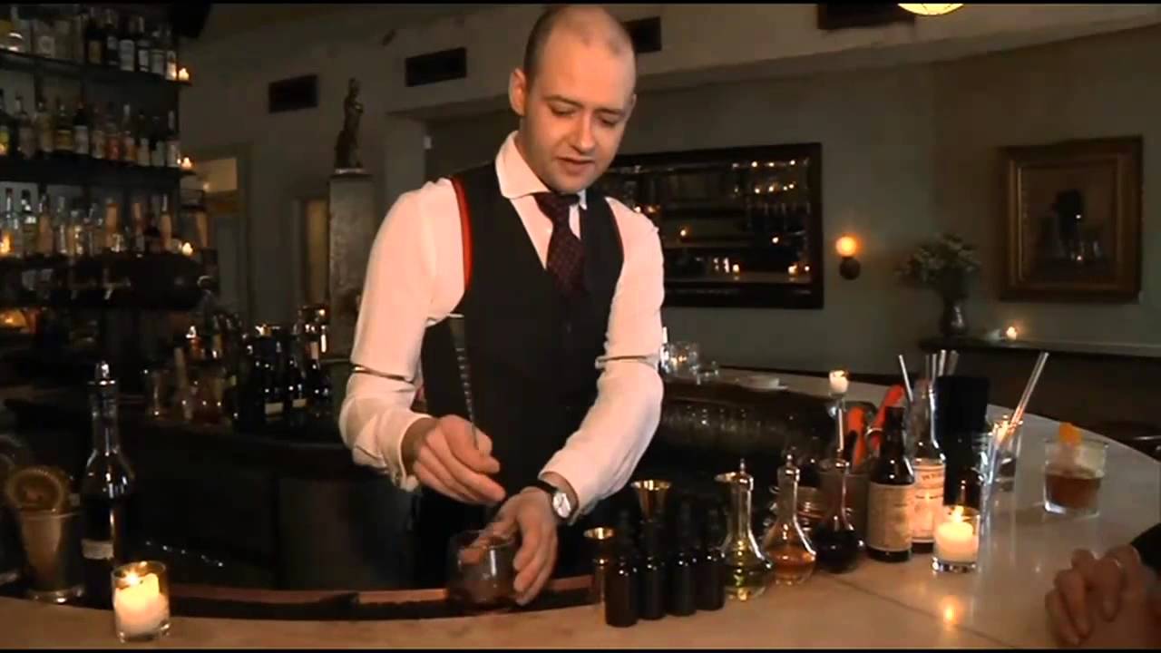 Cocktails And Oysters At Maison Premiere