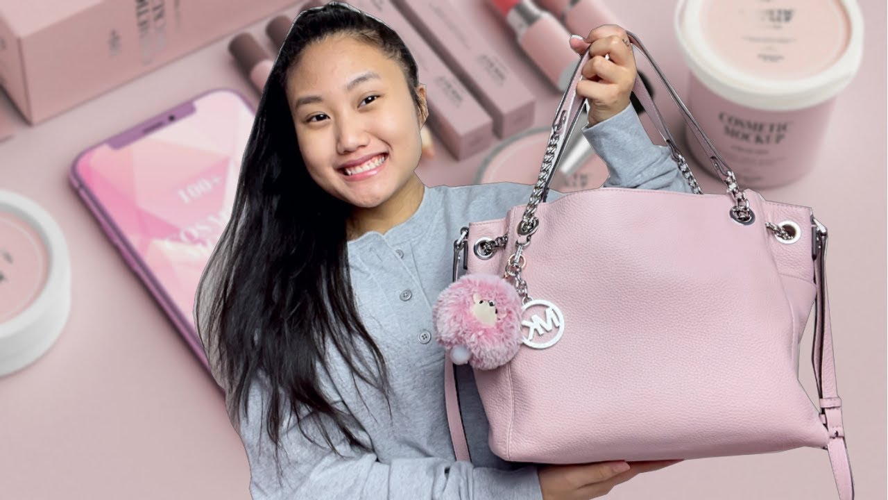 What's in My Bag 2021