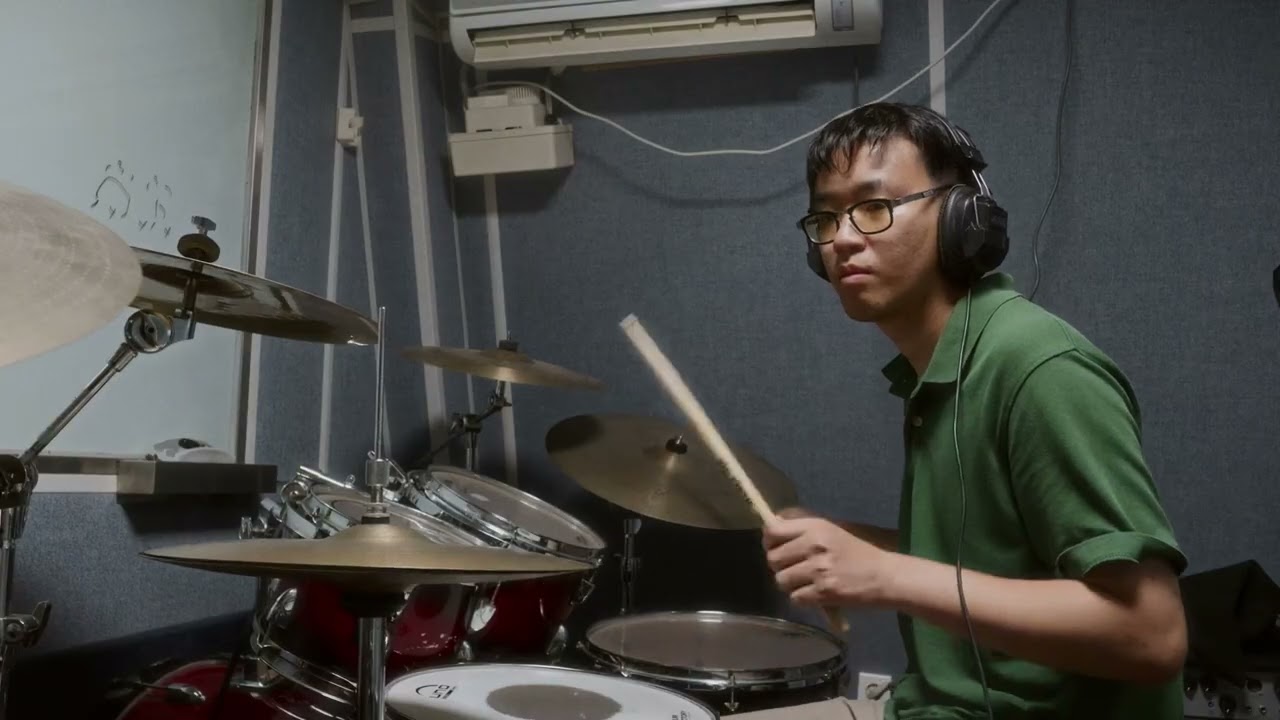 Toploade-Dancing in the Moonlight drum cover by Drummer Swagger