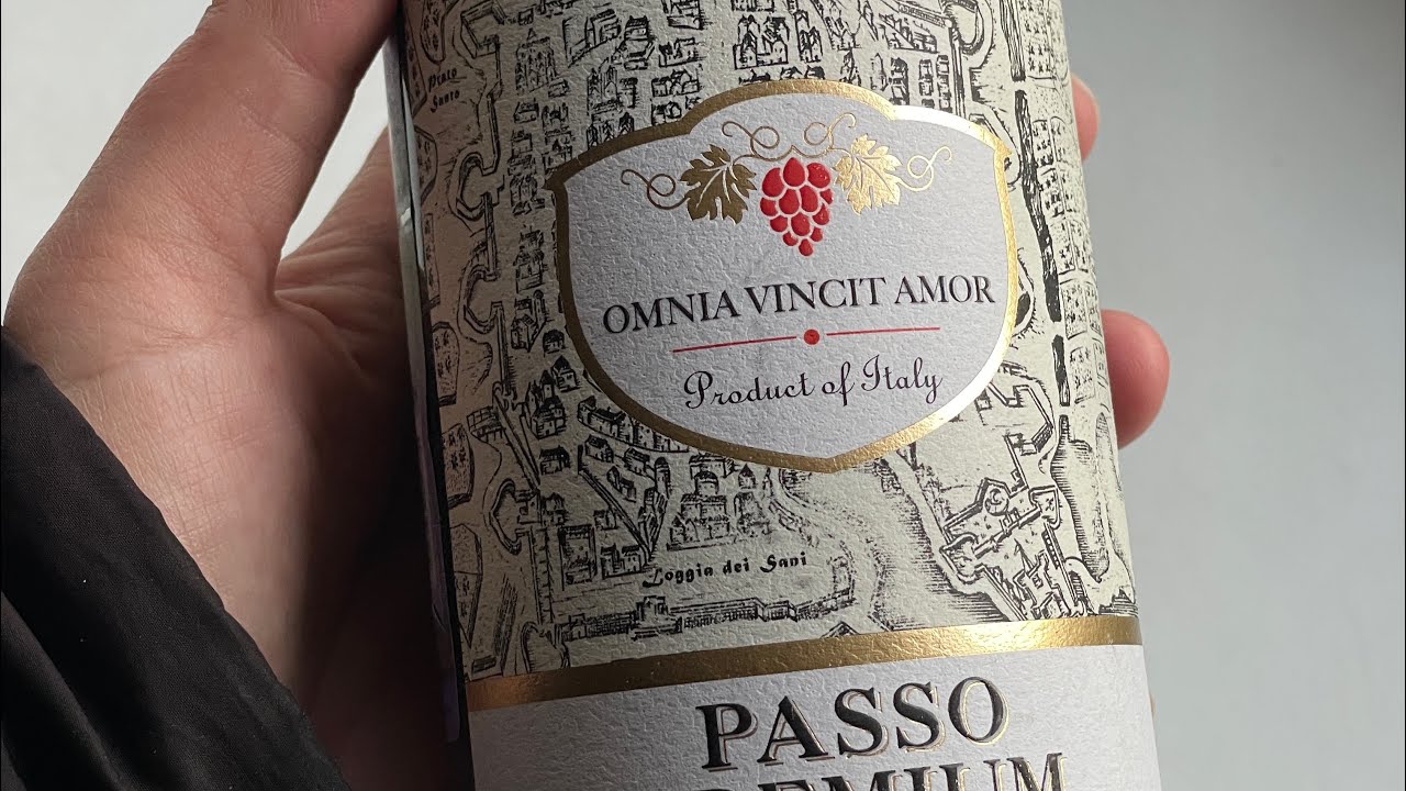 Дегустируем красное полусухое португальское. Такое оно вайбовое