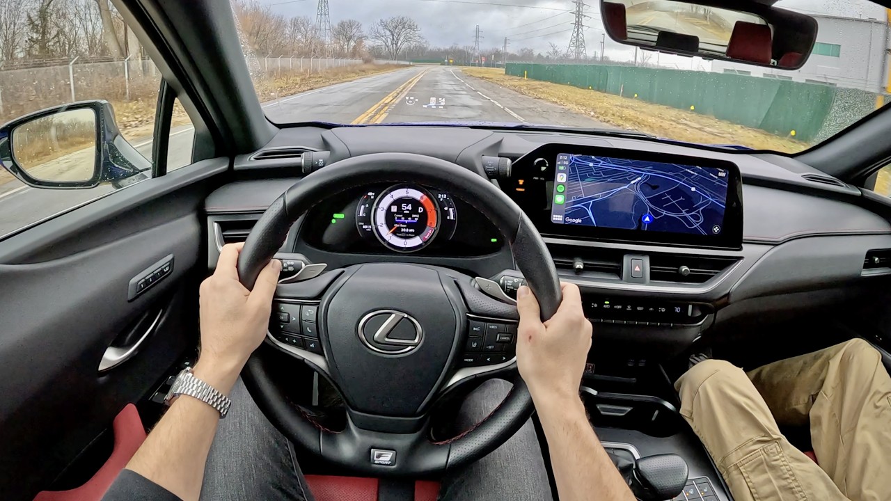 Lexus UX 250h F SPORT 2023 года: управляемость, полный привод — впечатления от вождения