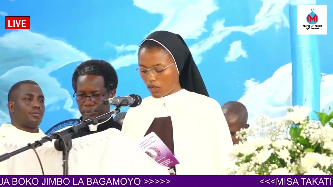 MASISTA WA KARMELI WAKIPELEKA MAOMBI KUMUOMBEA MAREHEMU SR.MARIA VERONICA MATIAS BAHA 