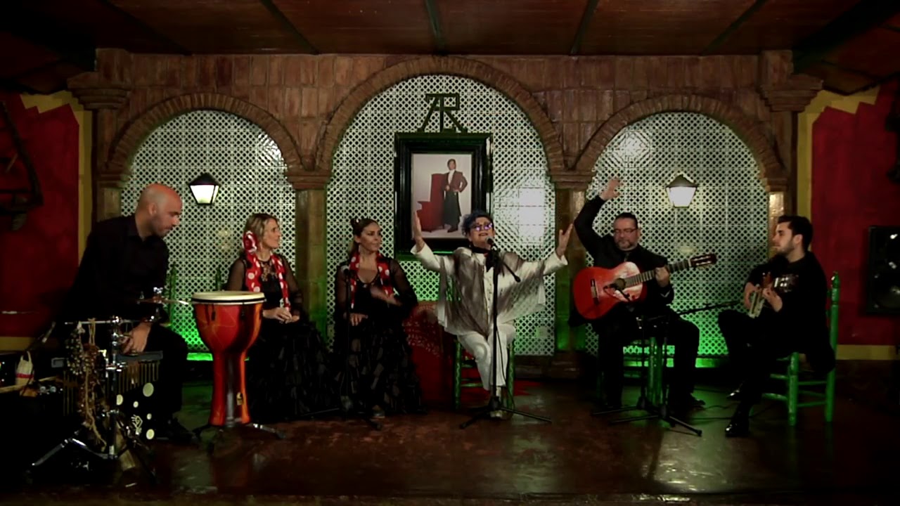 ANA REVERTE - Colombiana