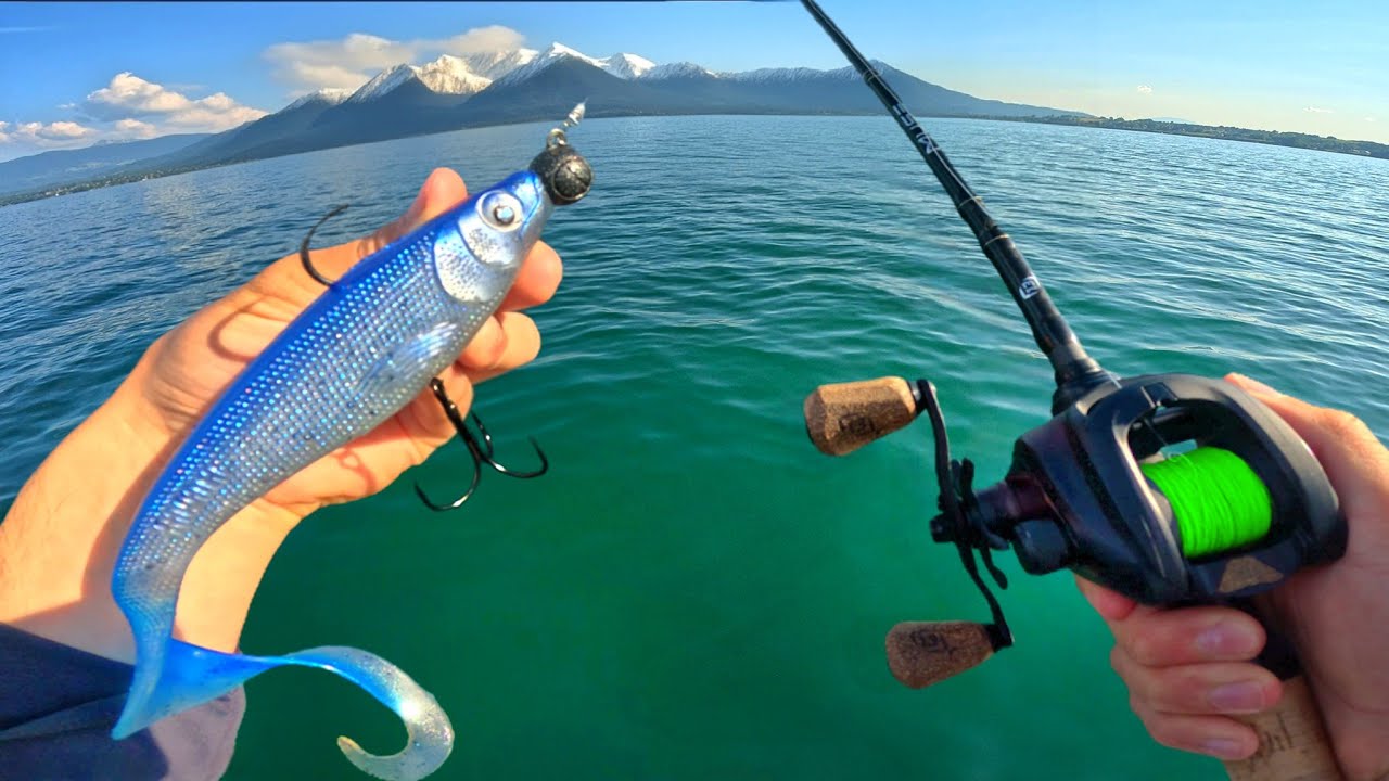 Je pars p&ecirc;cher le brochet sur ce lac l&eacute;gendaire. C'est un monde compl&egrave;tement fou ! (P&ecirc;che au leurre)