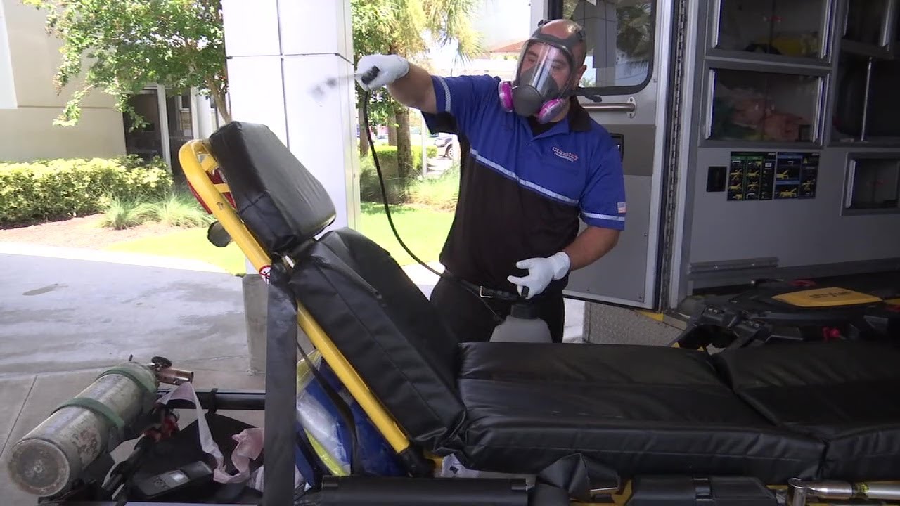 Florida paramedics let reporter ride along as COVID pushes 911 call times over 1 hour
