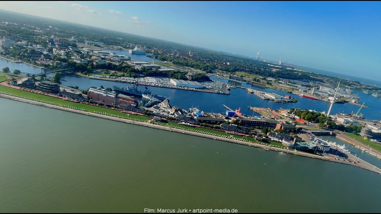 Wilhelmshaven aus der Luft - Flug über den Südstrand