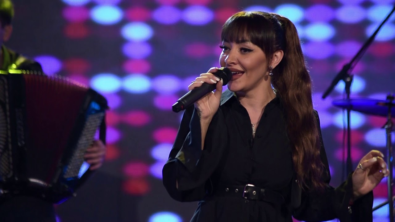 Adrijana Kes - Davaj cico (Art Studio Produkcija Live TV Show)