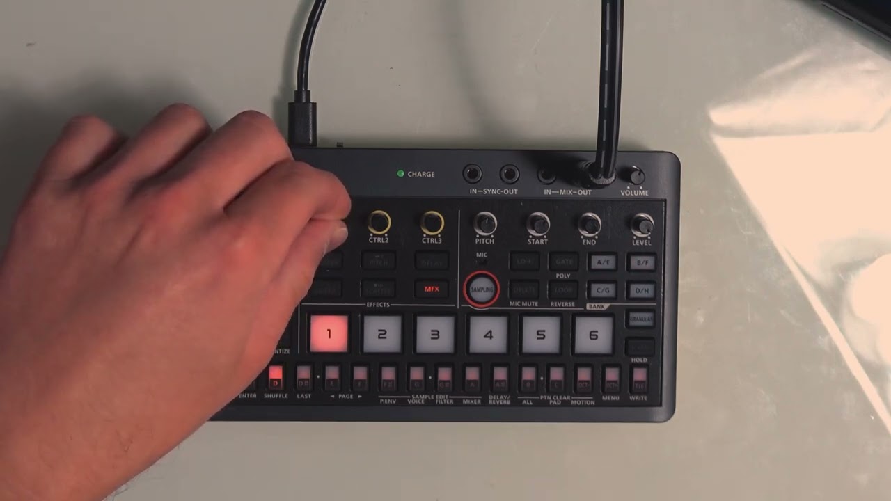 Roland P-6 micro ambient deep house set