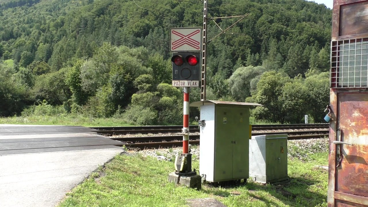 Železniční přejezd Švošov - L'ubochňa