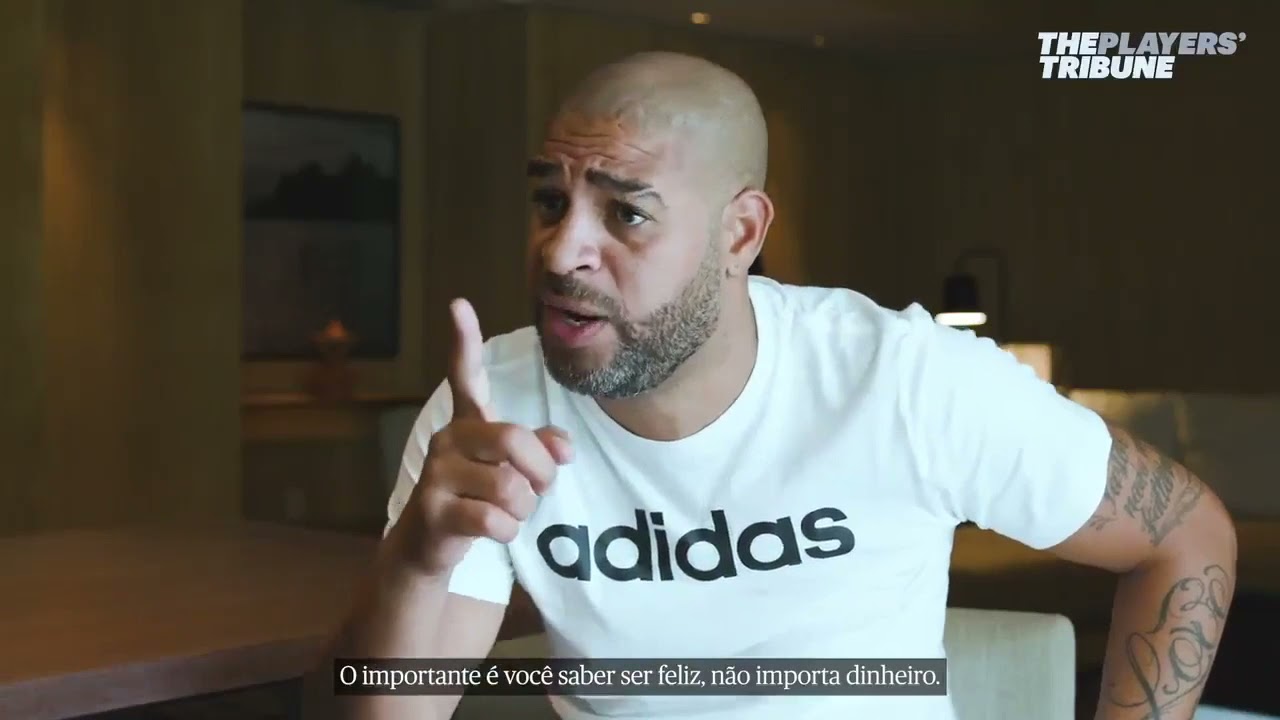 Adriano fala sobre o dinheiro e felicidade