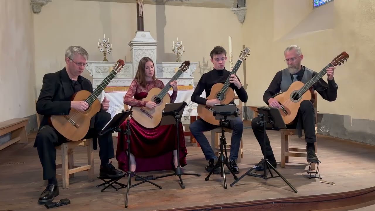 Silver Sands Guitar Quartet: Esperance by Richard Charlton (quartet version)