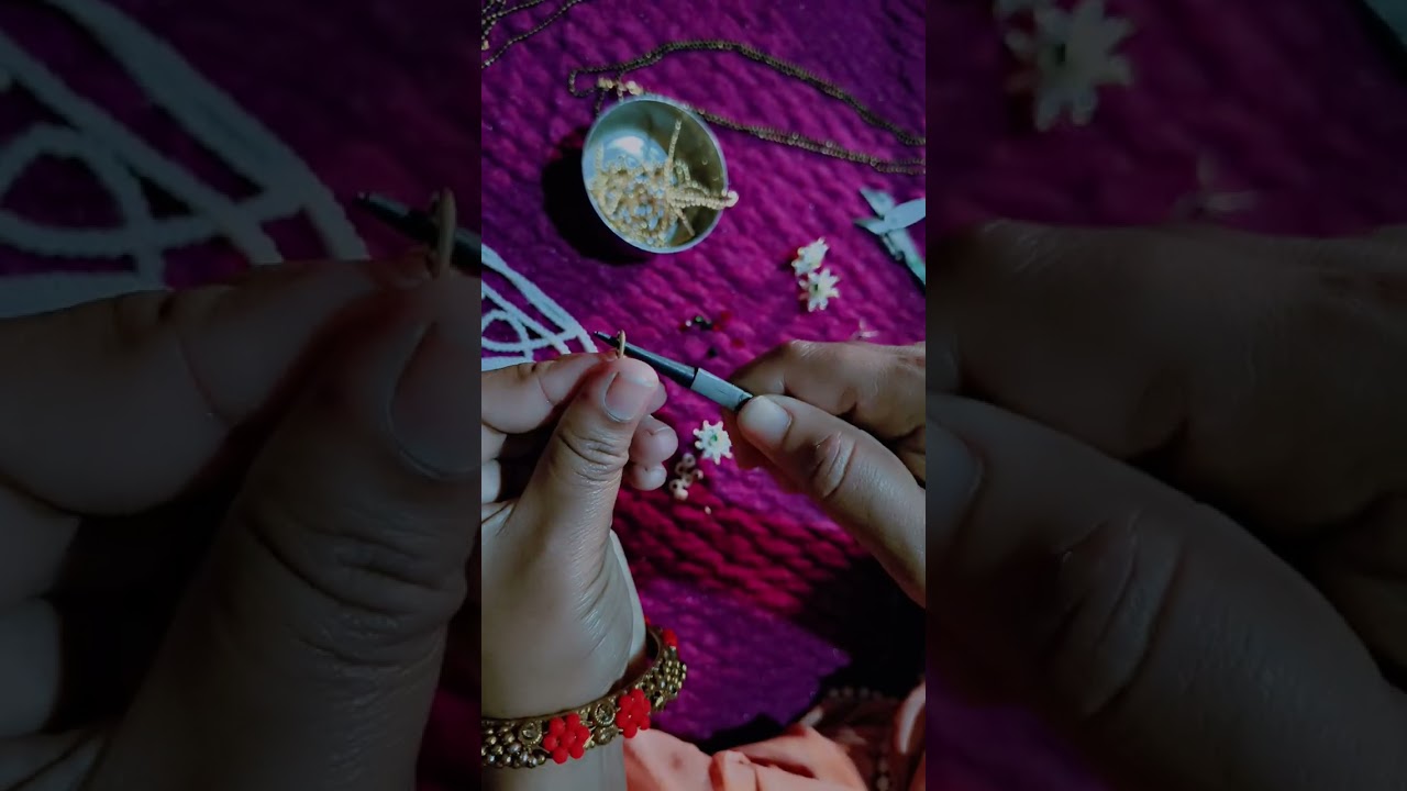 आजच्या या व्हिडिओ मधून आपण एडि स्टोन चे मंगळसूत्र आणि कानातलं बनवायला शिकणार आहोत..👍🏻☺️ 