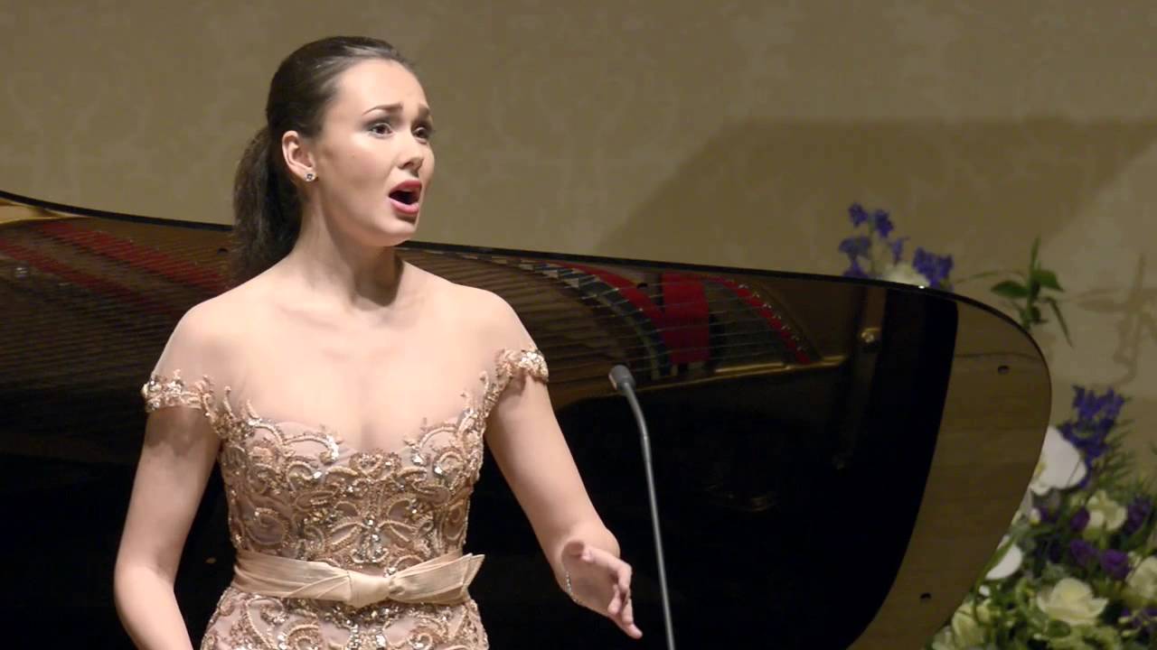 Aida Garifullina - RIMSKY-KORSAKOV S podruzhkami po jagodu khodit' (The Snow Maiden)