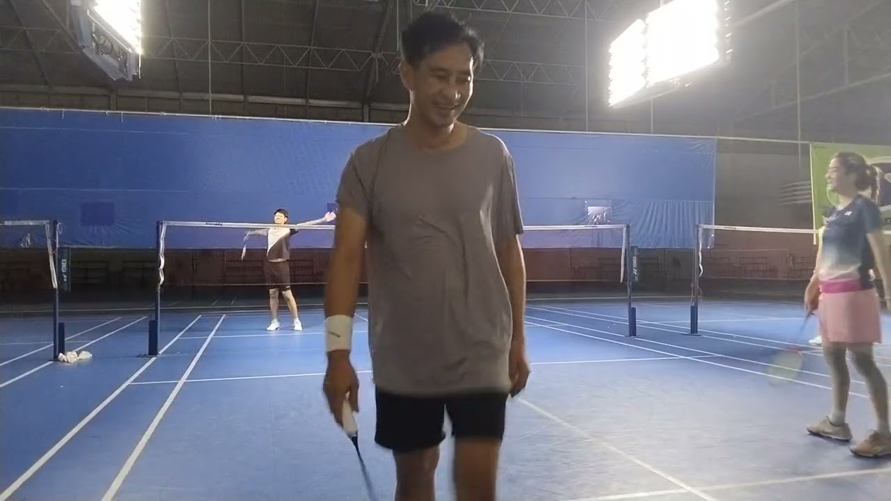 เจแว่น + ไข่ // กุ้ง + บอย #badminton #กุ๊งกิ๊งชวนตีแบด #bad 