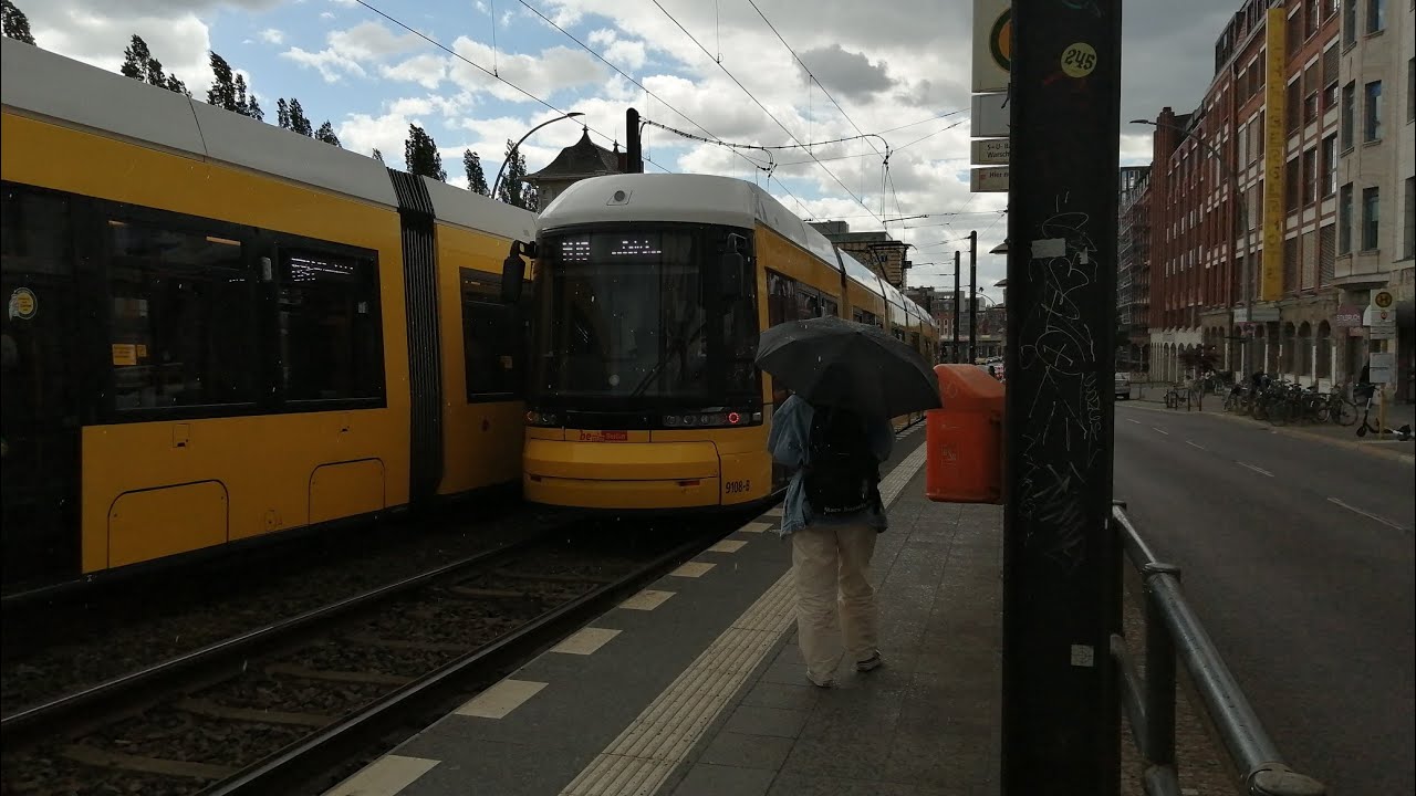 Straßenbahn Berlin Mitfahrt von Clara-Jaschke-Str bis S+U Warschauer Str im F8Z auf M10 Komplett