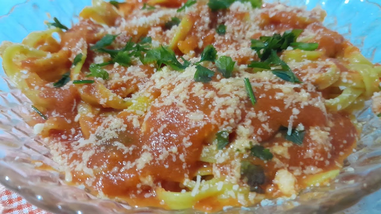 Macarrão  ao Molho  de Tomate