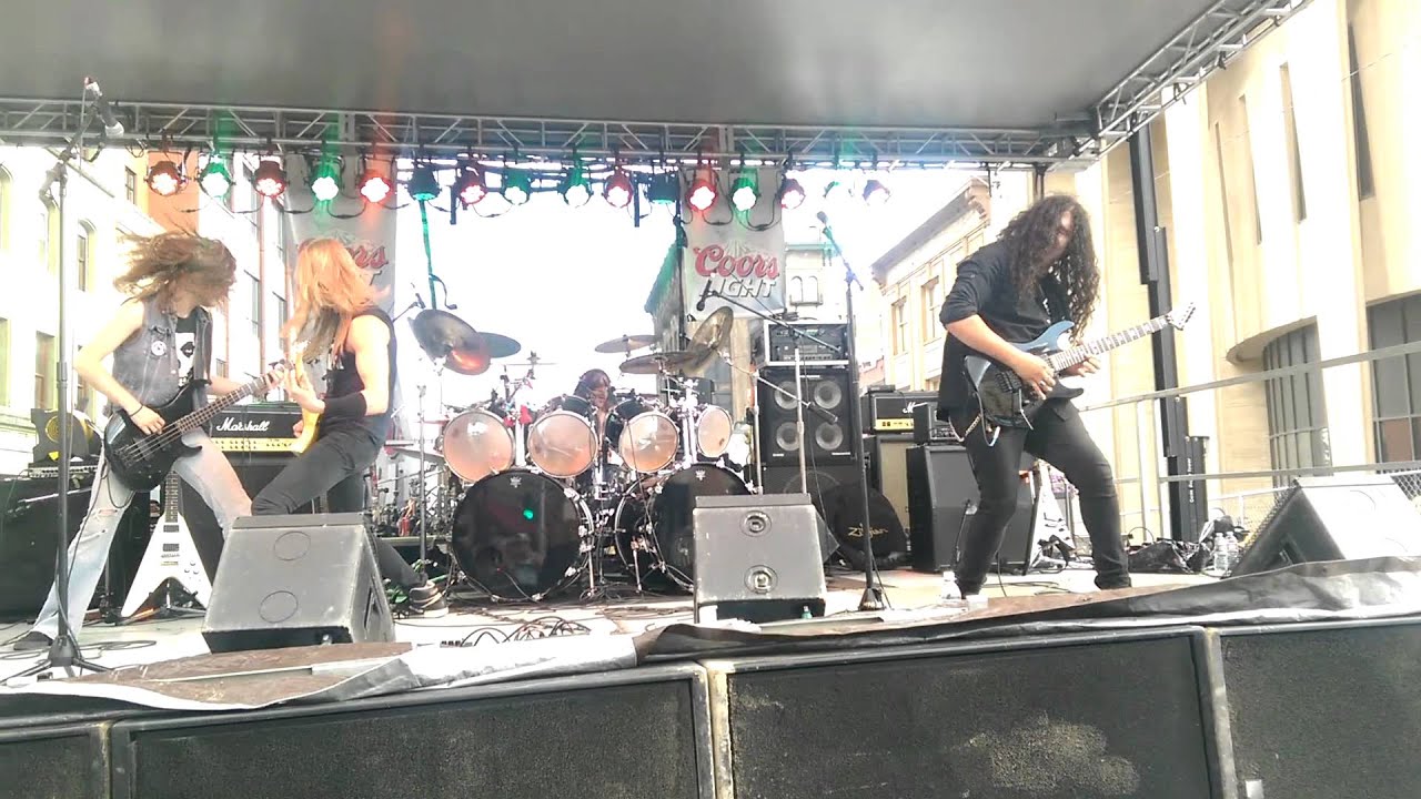 Blistered Earth - Ride The Lightning  (Live Metallica cover)