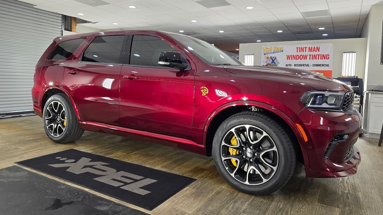 Dodge Durango SRT Hellcat 2026 года после побега из тюрьмы, тонированные керамической пленкой Xpe...