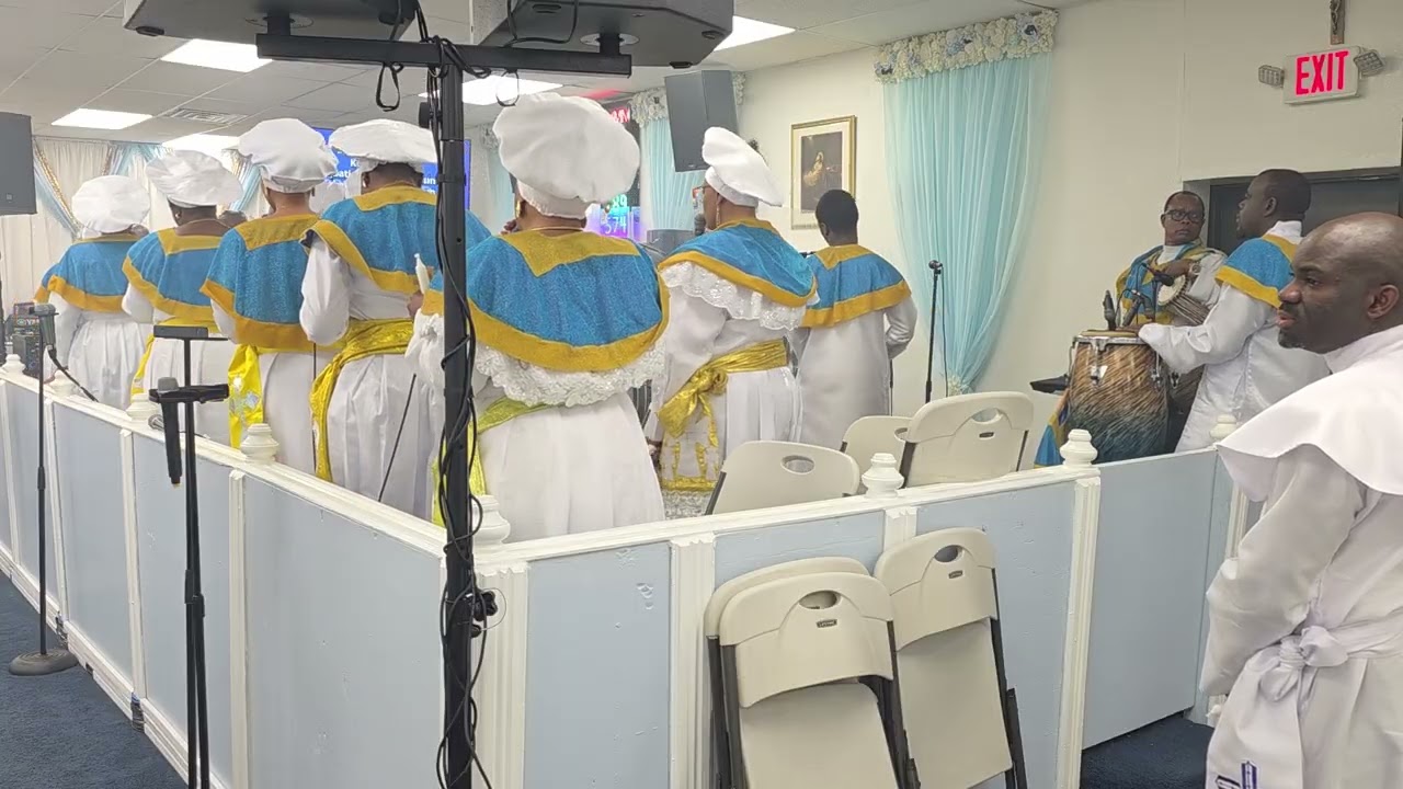 ВОСКРЕСНОЕ ВЕЛИКОЛЕПНОЕ СЛУЖЕНИЕ