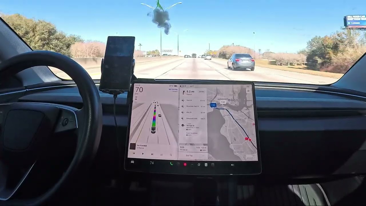 Tesla Full Self Driving.Một cú chạm tay,