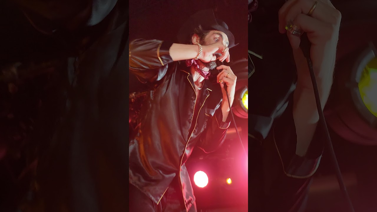 LilHuddy Don't Freak Out ft. Tyson Ritter at EmoNite LA