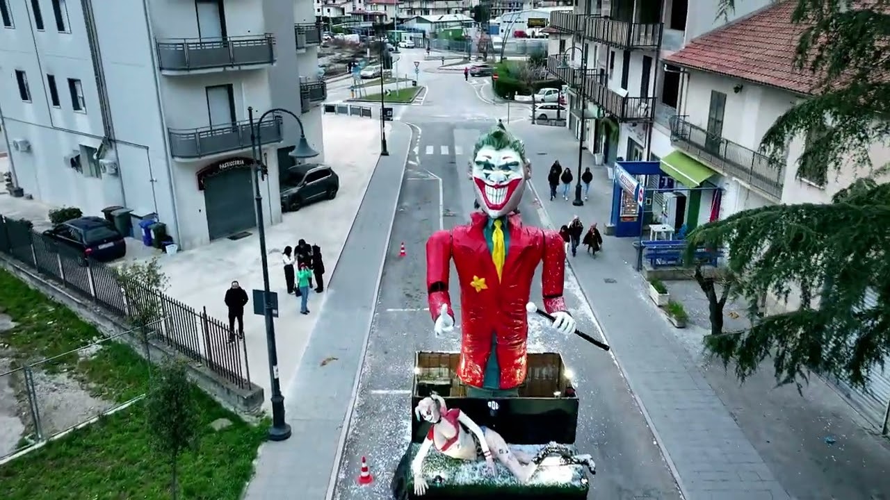 Carro allegorico joker
