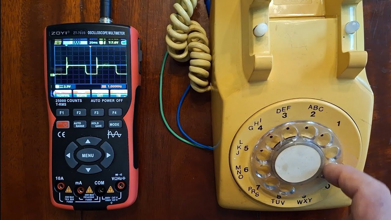 Импульсный набор номера на старинном дисковом телефоне ☎️: осциллограммы (ZOYI ZT-703S).