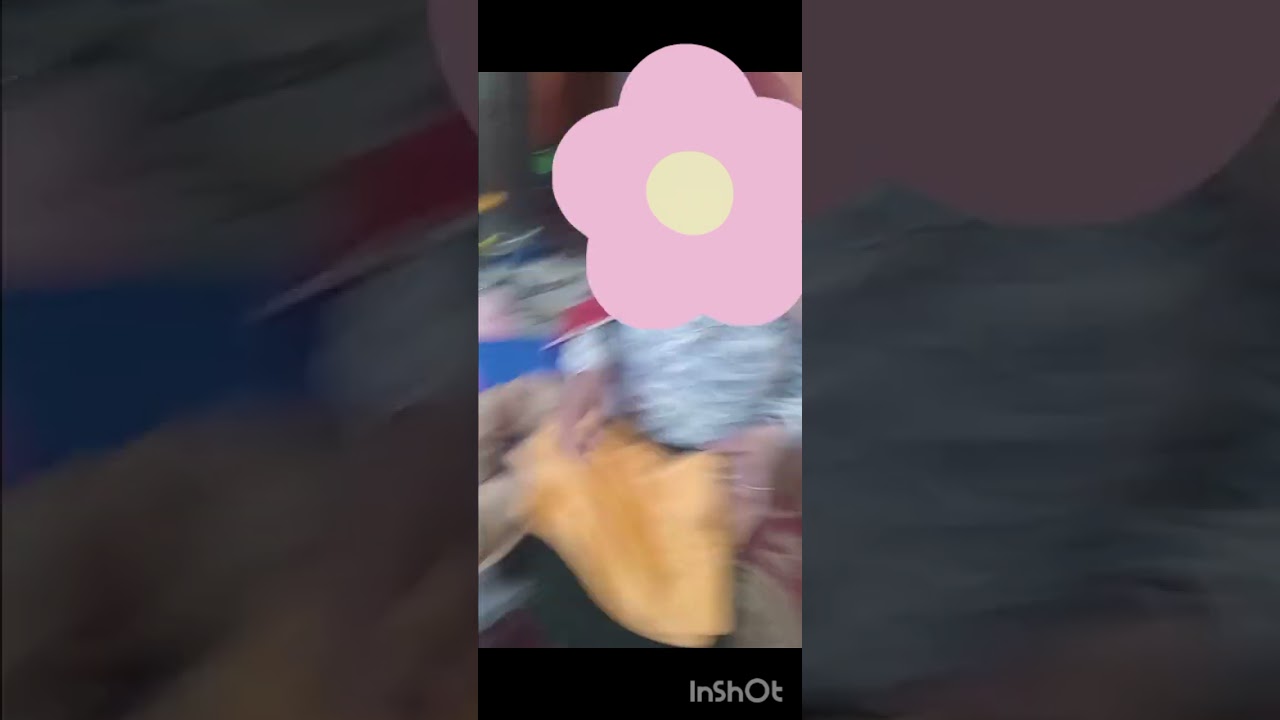 One doller shop se ki shopping .