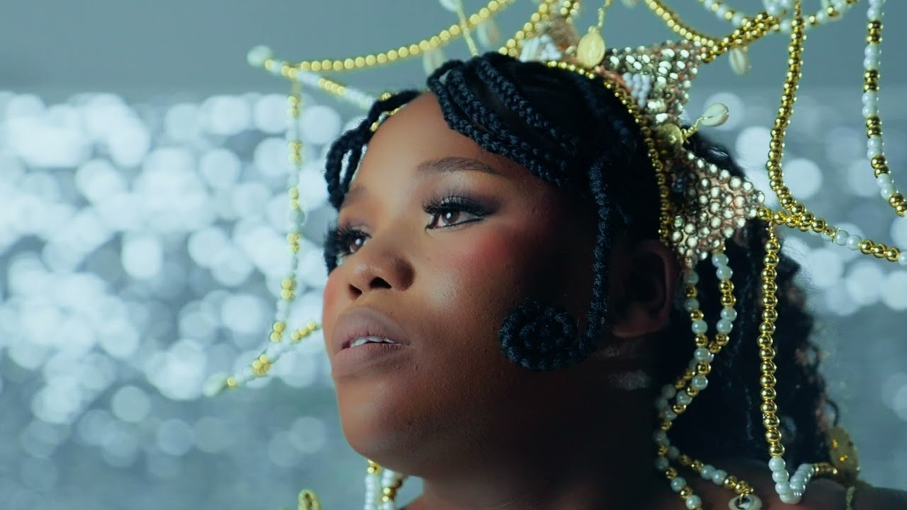 Nobuhle x Casswell P - Amakhosi ( Official Music Video )