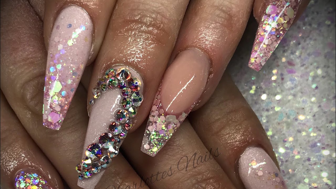 Acrylic nails - pink design set with swarovski crystals