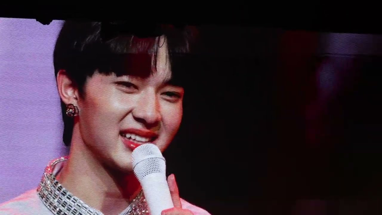 ZeeNuNew Ysplash 221223 : คุยเล่นบนเวทีกับแฟนคลับ