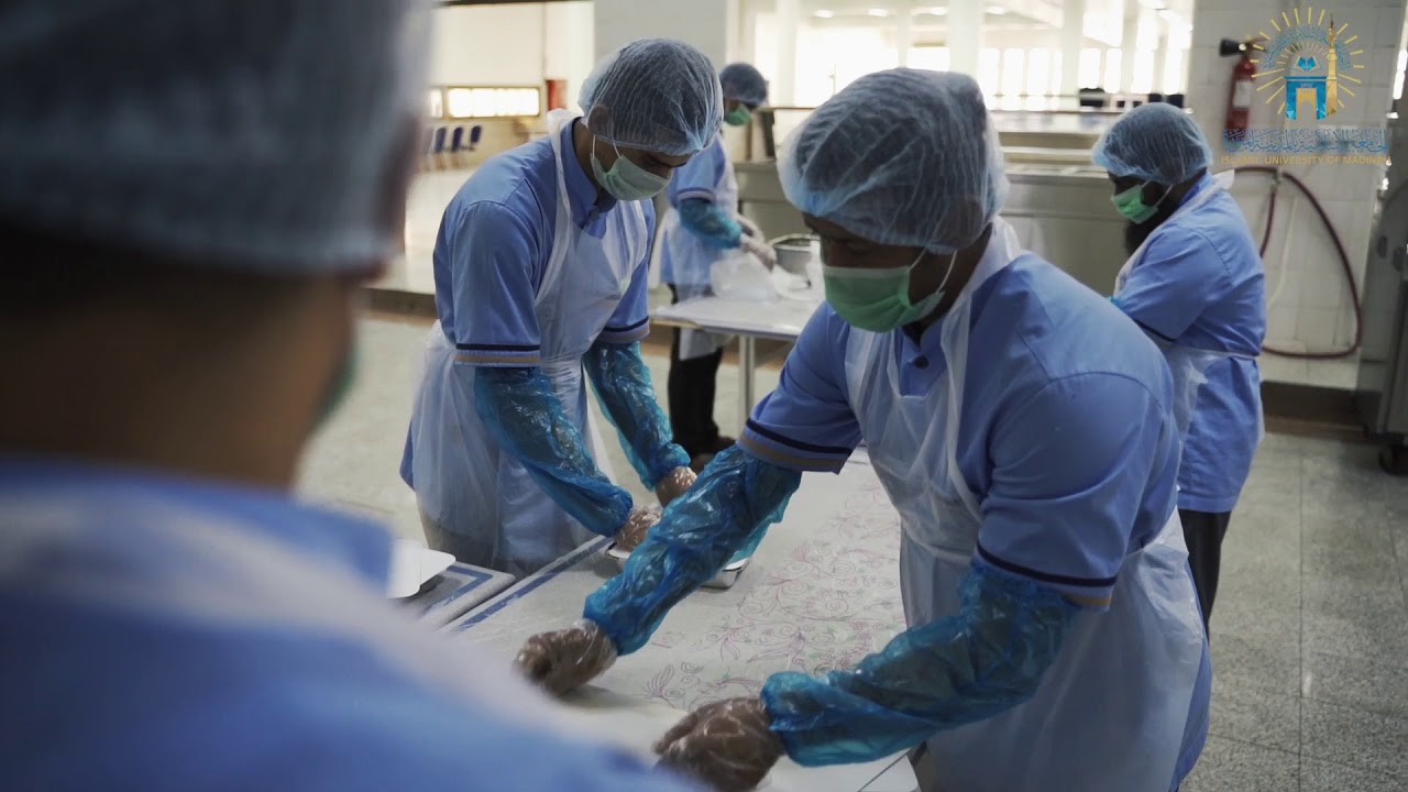 إجراءات احتزازية بأعلى معايير الجودة,  بمطعم الجامعة الإسلامية للوقاية -بعون الله- من فيروس كورونا