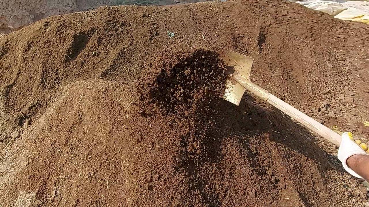 تحويل السماد العضوي الى سماد متحلل طبيعي للزراعة