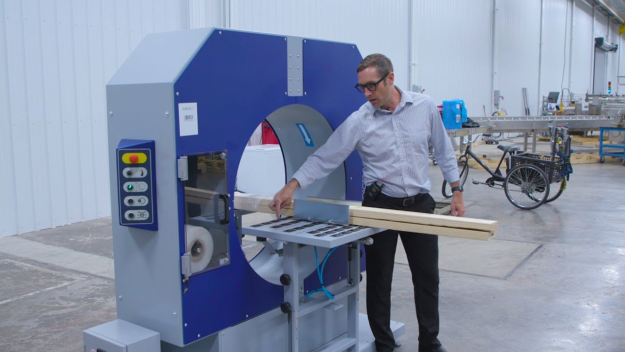 How to Setup a Robopac Horizontal Stretch Wrapper - Robopac Demonstration