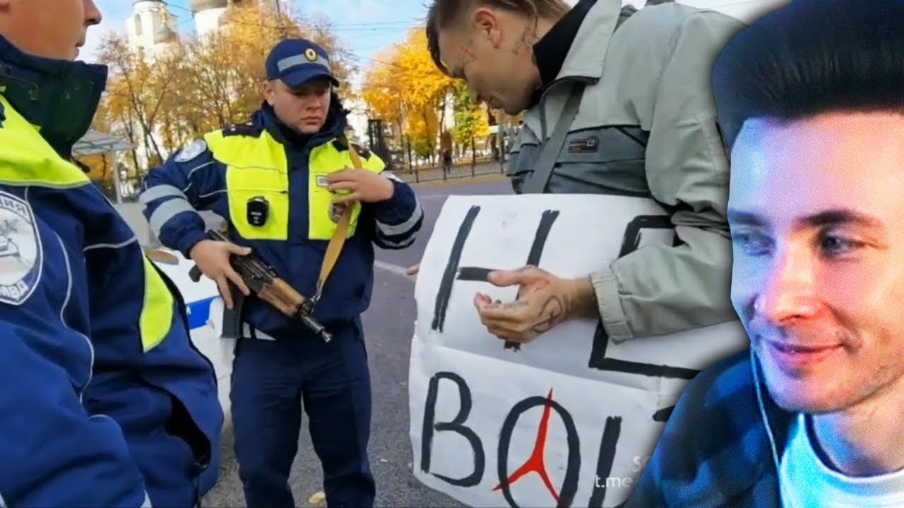 ХЕСУС СМОТРИТ: Храбрый парень вышел в Воронеже против ВОЙНЫ!