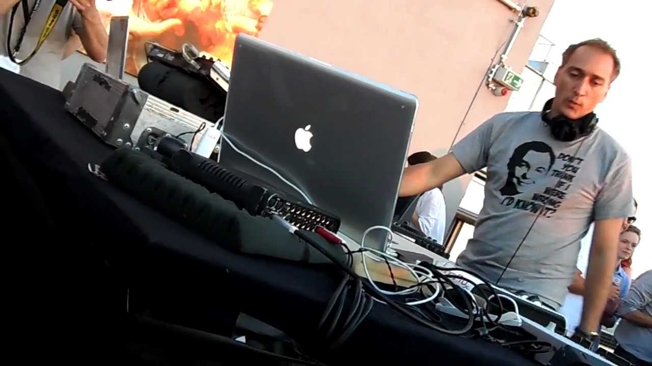 Paul van Dyk feat. Rea Garvey - Let Go  vs Can`t Stand the Silence @ Such A Feeling.MP4