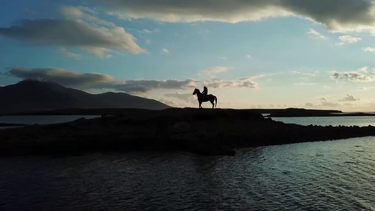 Wild Atlantic Way & Horseback Riding