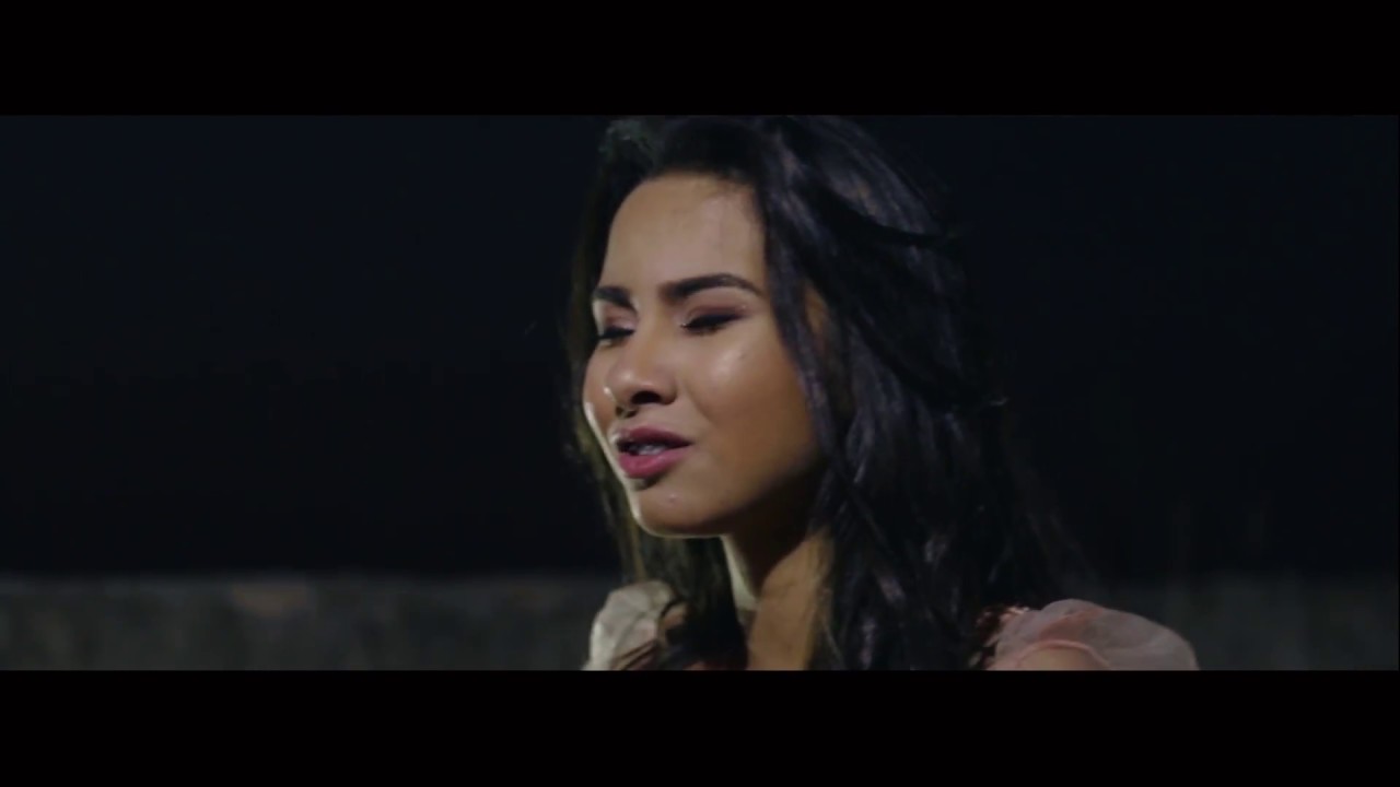 Mariana Rocha - Silêncio de Deus (Clipe Oficial)