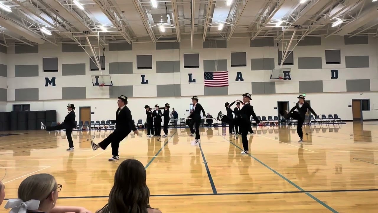 Aux gym show 